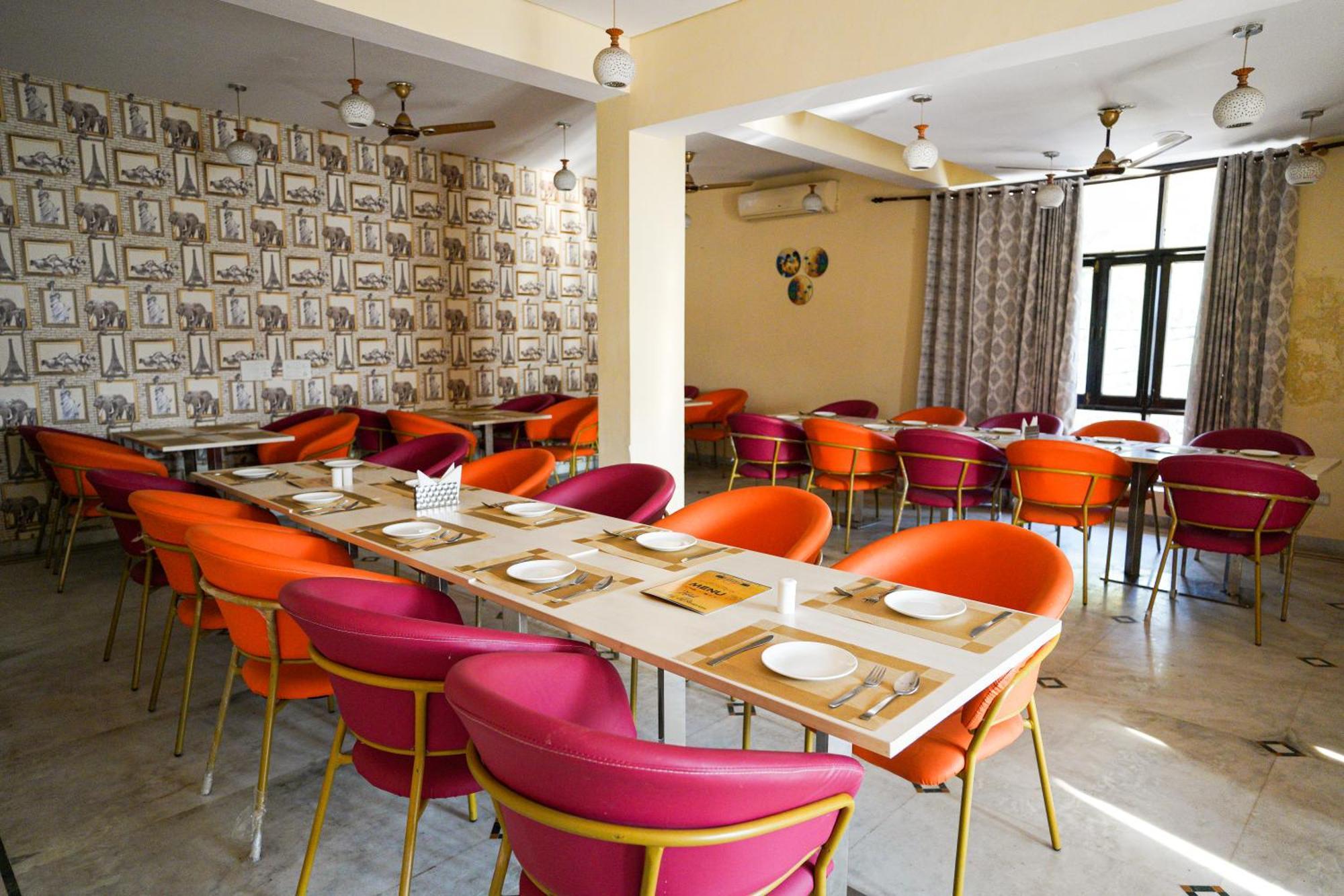 Hotel Neeraj Bhawan- Triveni Ghat ริชิเคช ภายนอก รูปภาพ